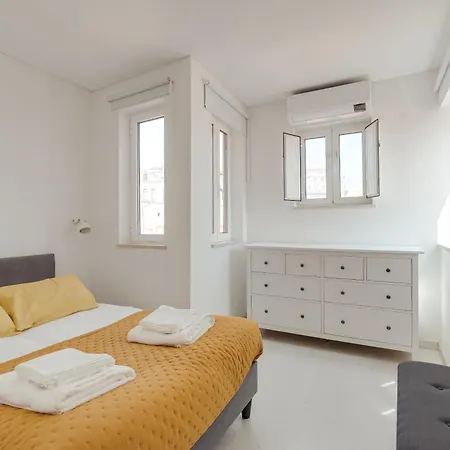 شقة Hostwise - Stylish Flat Near Bica Elevator *